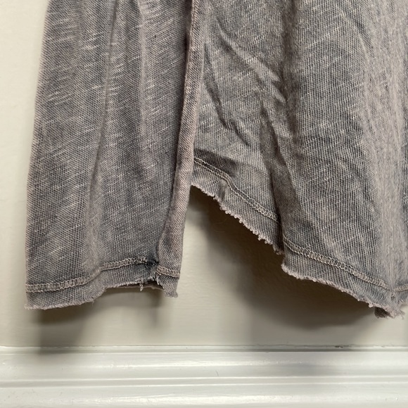 NWT Urban Outfitters Project Social T Soft Gray Top - Picture 6 of 9